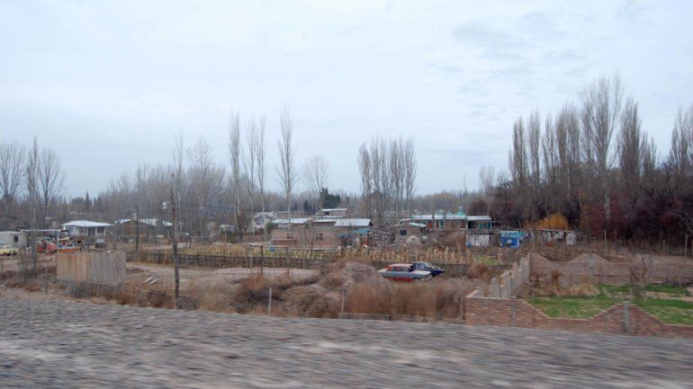 Intentan una salida pacífica por la toma de la Isla Jordán