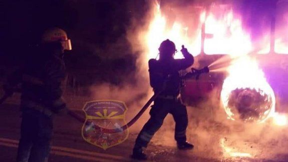 Colectivo de la empresa Koko se incendió en plena Ruta 22