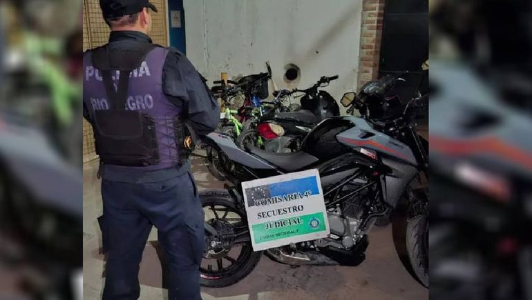 Intentó escapar a contramano por Ruta 22 con una moto robada