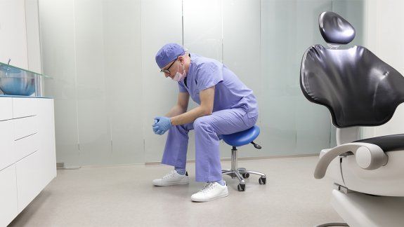 Un tercio de los enfermos no va al médico por miedo al virus