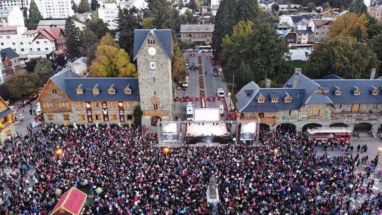 Topa hizo bailar a toda la familia en Bariloche
