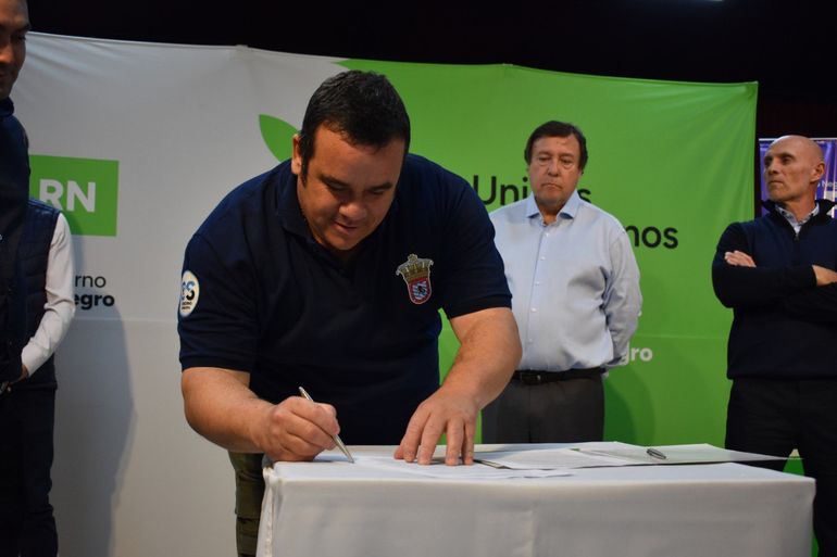 El intendente Enrique Rossi cuestionó a la abogada y la tildó de impulsar una maniobra política direccionada.
