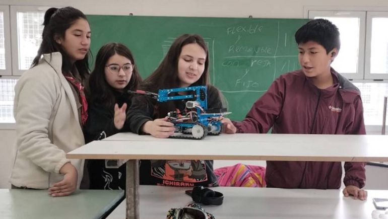 Más de 1500 estudiantes van a clases los sábados