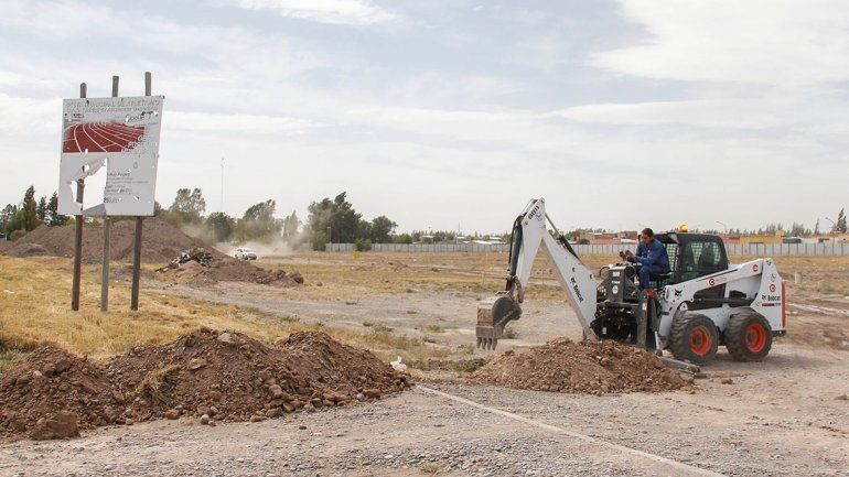 La Muni anunci&oacute; que antes de fin de a&ntilde;o se licitar&aacute; la pista de atletismo