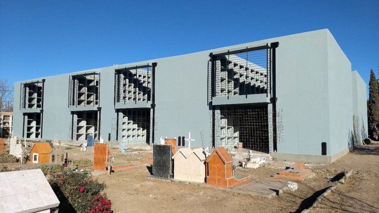 Terminaron los nichos del cementerio
