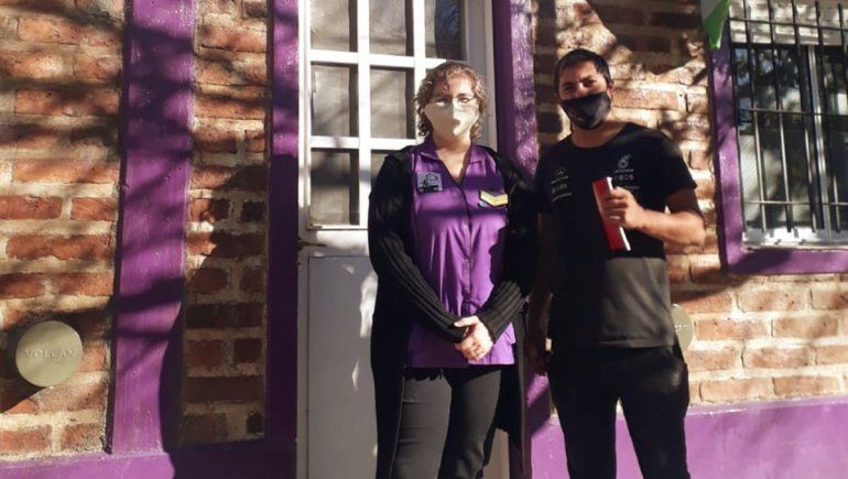 Regina: una policía rionegrina encontró un cheque por $200 mil y lo devolvió