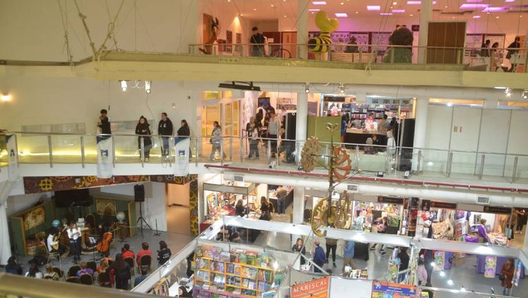 Las mejores fotos de una nueva jornada de la 20° Feria del Libro de Cipolletti