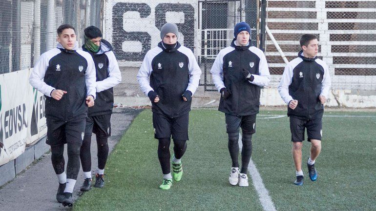 El Albinegro se queda toda la pretemporada en casa