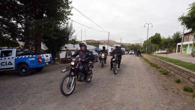 Buscan al asesino de Karina y Valentina en el límite con Chile