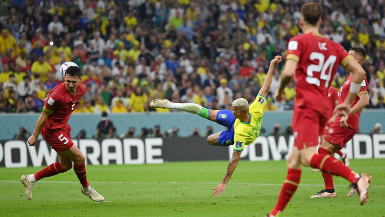 Ganó Brasil con doblete de Richarlison: ¿será el mejor gol del Mundial?