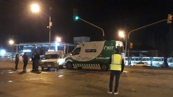 ambulancia con un herido de otro choque, sufrio un grave accidente ambulancia con un herido de otro choque, sufrio un grave accidente