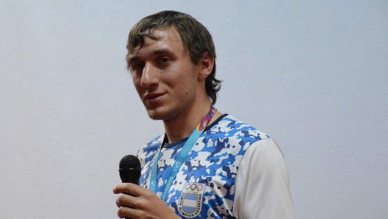 Nicolajuk, el arquero que donó la beca a su pueblo