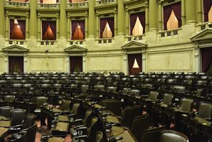 Diez bancadas podrían desaparecer en Diputados