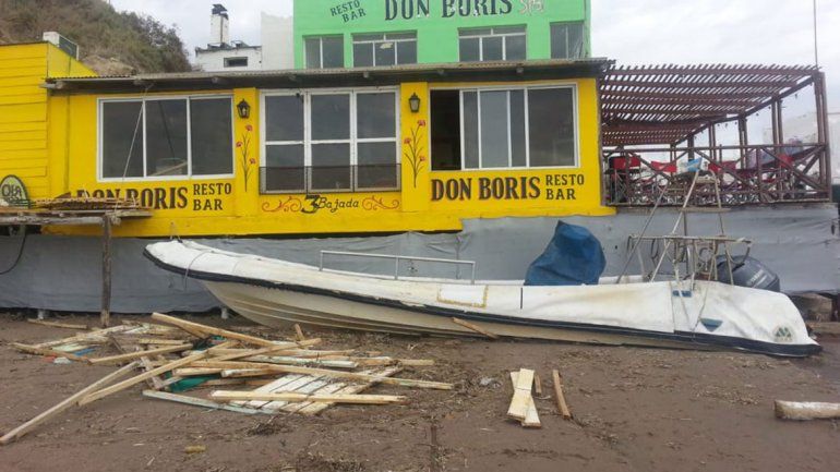 Las Grutas: una marea de 9 metros causó destrozos en la Tercera Bajada