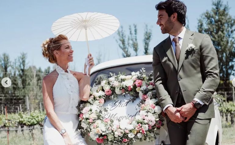 Nicole Neumann y Manu Urcera se casaron en un viñedo de Neuquén.