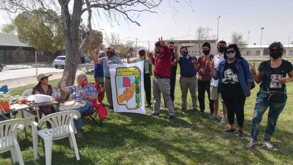 Peronistas caminan  barrios cipoleños en busca de votos