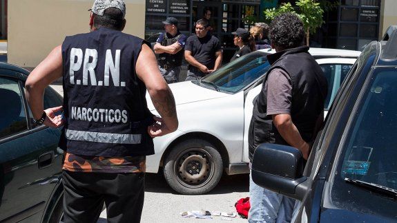 La policía cipoleña hace procedimientos en la calle en forma periódica.