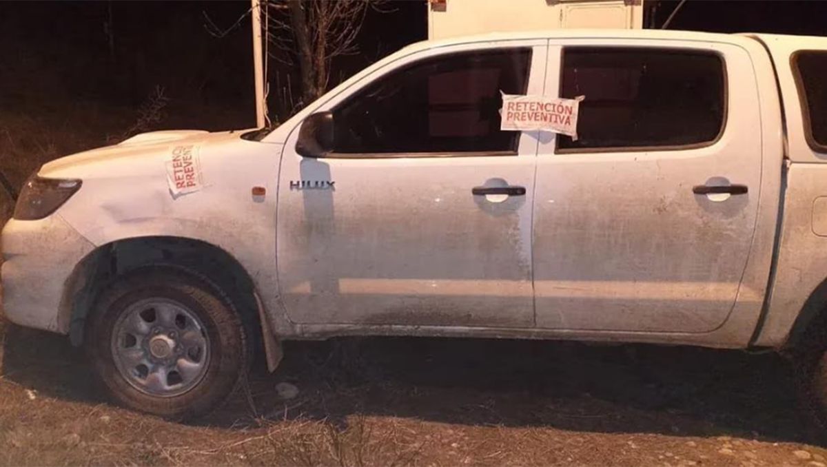 El funcionario del Inai usó una camioneta oficial para asistir en una toma mapuche.