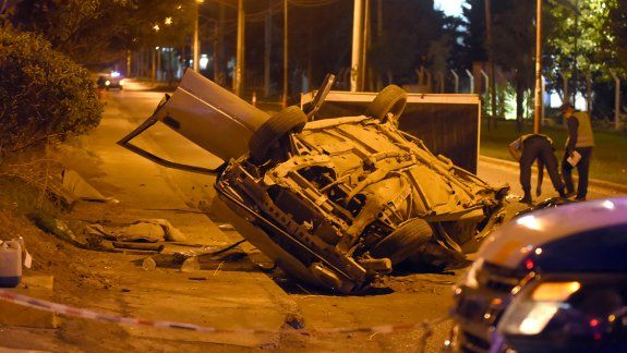 Dos muertos en un brutal choque en Ruta 22