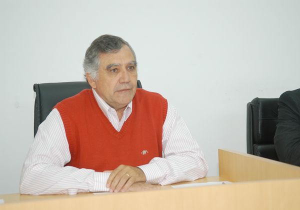 No sólo las violaba, también las dejaba encerradas y sin comer por varios días