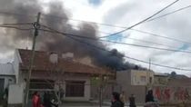 Terrible explosión en un depósito de General Roca.