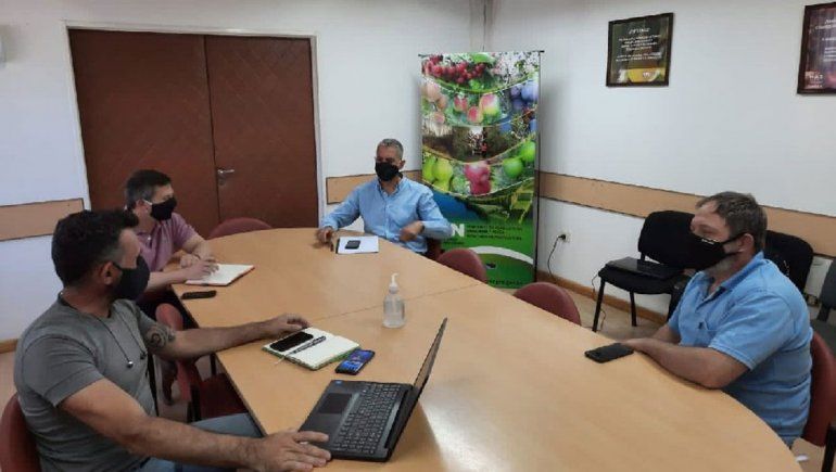 Discuten cómo facilitar la llegada de obreros rurales