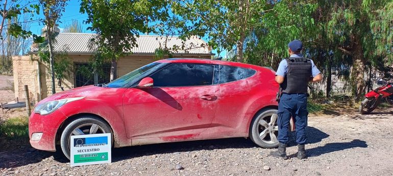 El auto deportivo secuestrado en Las Perlas