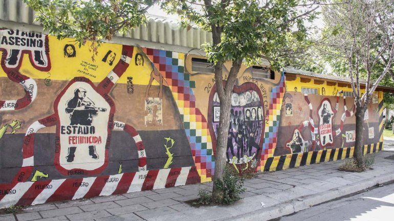 A través de murales, la ciudad recordó el primer Triple Crimen