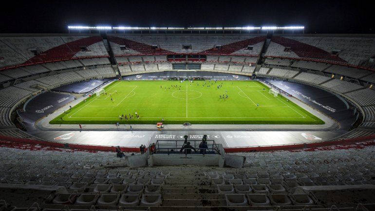 El drama de River: ¿Quiénes podrán asistir al superclásico?
