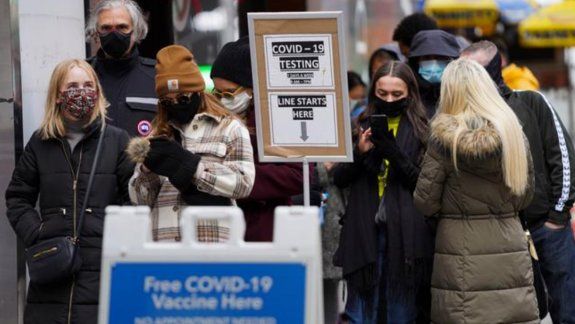 Estados Unidos registró el récord mundial de casos de COVID