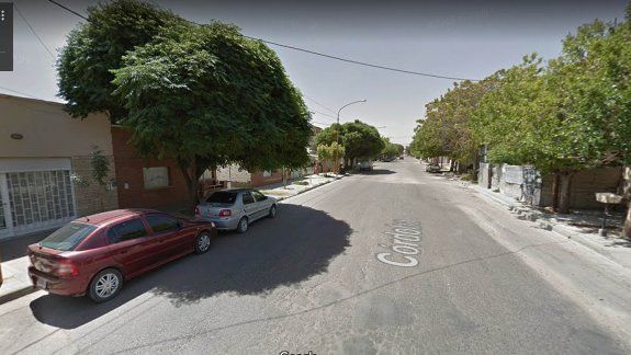 Le robaron el auto cuando entraba a su casa