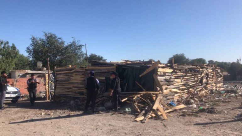 La casa de cantonera en calle Santa Cruz. La casa de cantonera en calle Santa Cruz.