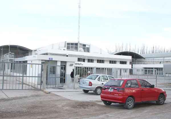 Huella de una zapatilla involucró a empleado policial en robo a Expofrut