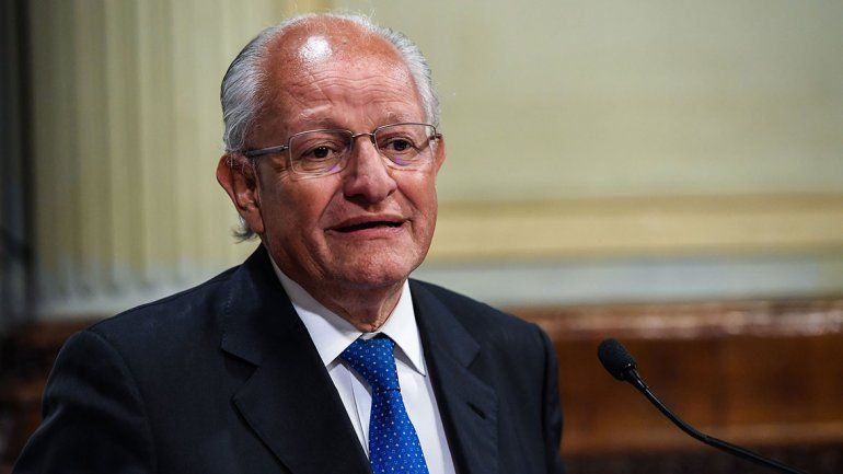 El doctor Abel Albino se sumó a la polémica por el aborto legal y apoyó al ginecólogo cipoleño