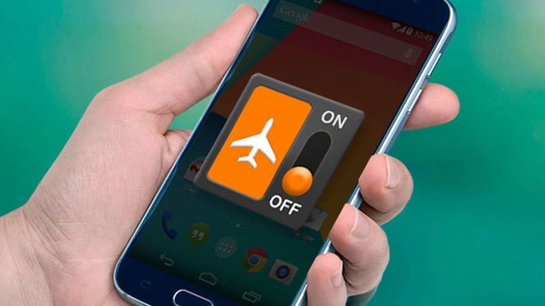 Poner en modo avión el celular resulta muy beneficioso para el funcionamiento del equipo.
