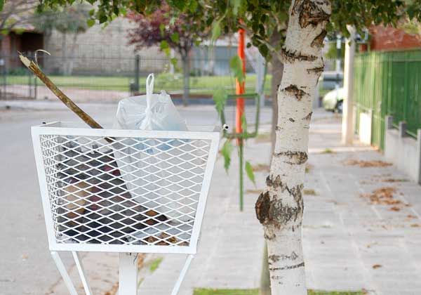El Municipio lanzó campaña para que se instalen canastos de residuos