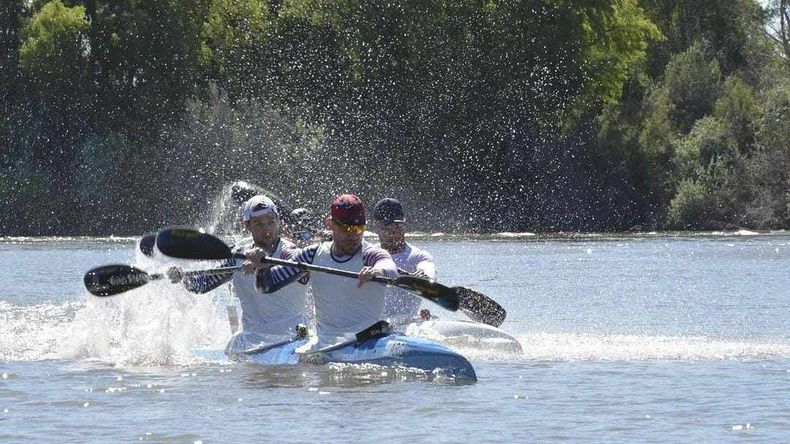 Los franceses Candy y Urban, últimos ganadores en la Regata. Foto: Prensa Gobierno Río Negro 