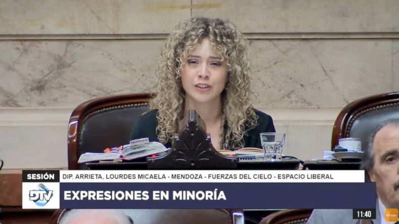 Lourdes Arrieta al borde de las lágrimas