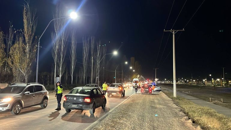 El control del cuerpo de Seguridad Vial de Cipolletti identificó a tres vehículos bajo los efectos del alcohol. 