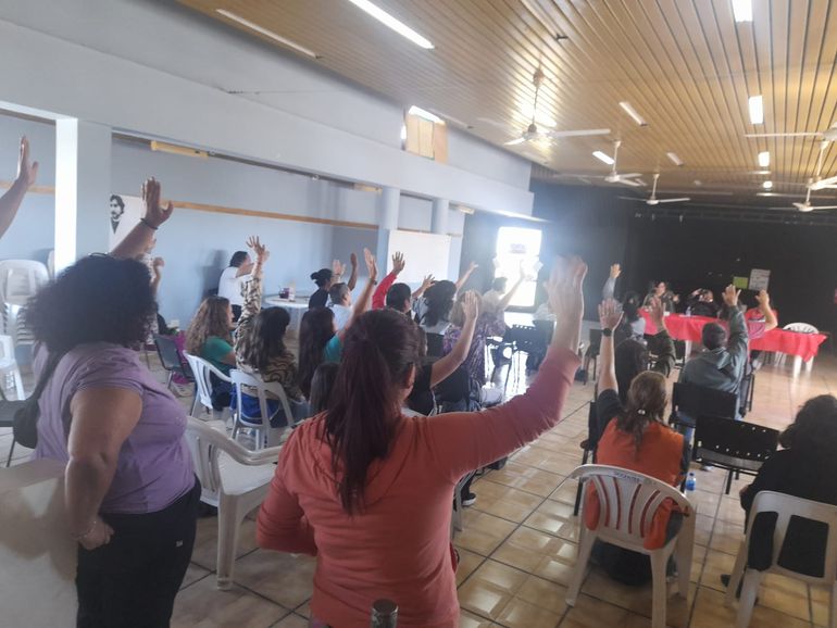 Entre las medidas de fuerza, se analiza el paro por 48 horas, movilización a la Corrida de Cipolletti y el corte intermitente de la Ruta 151. 