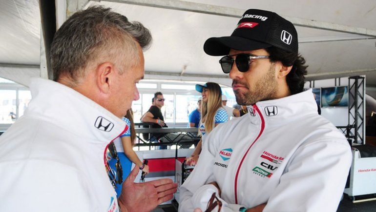 Manu Urcera parece alejarse de Honda y del Súper TC 2000