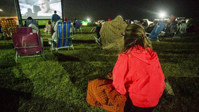 El Cine Móvil inicia su gira de verano al aire libre por Río Negro