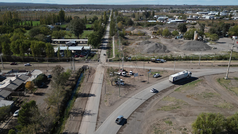 Se trata de una obra estratégica para ordenar el flujo vehicular y reforzar la seguridad vial.&nbsp;