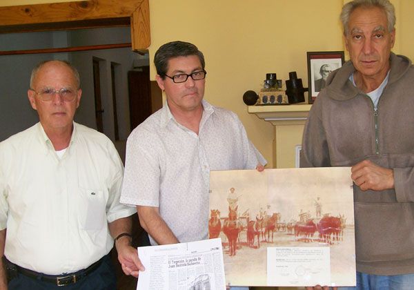 Vecinos cipoleños realizaron una donación al Museo del Riego