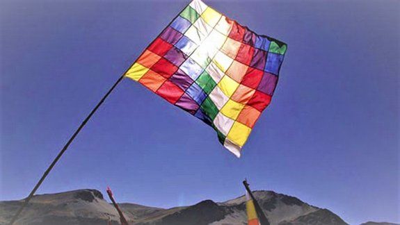Piden izar la bandera Wiphala en la Legislatura de Río Negro
