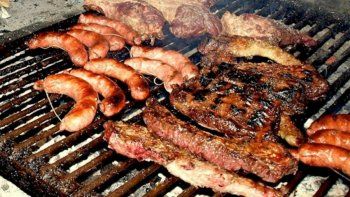 investigan si un asado desato la ola de contagios