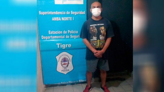 Detienen a La Hiena Barrios por amenazar con un arma a su pareja 