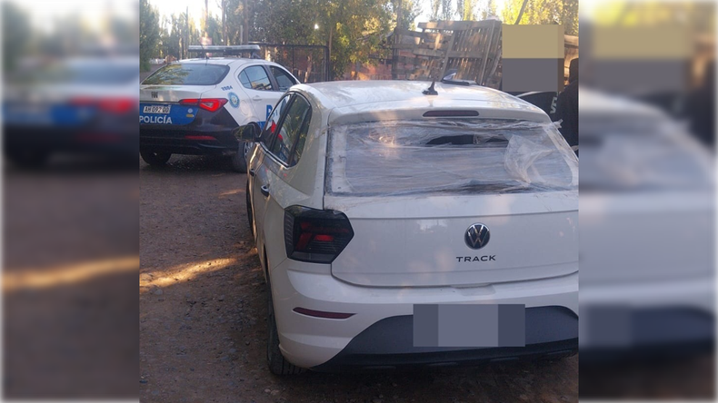 El vehículo fue secuestrado luego de un operativo en Cipolletti. Foto: Gentileza. | LMCipolletti.com El vehículo fue secuestrado luego de un operativo en Cipolletti. Foto: Gentileza.