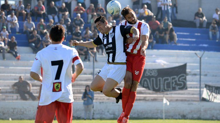 Centenario fue una fiesta de la mano del Albinegro