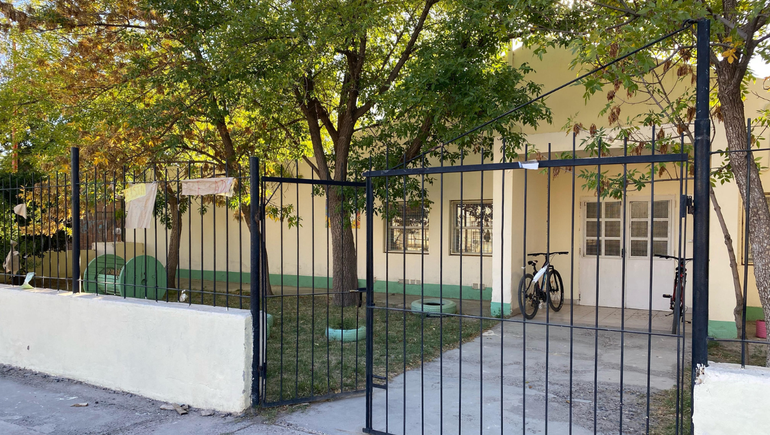 Según los padres, desde el Ministerio de Educación se habían comprometido a realizar mejoras en el receso invernal, algo que no ocurrió.